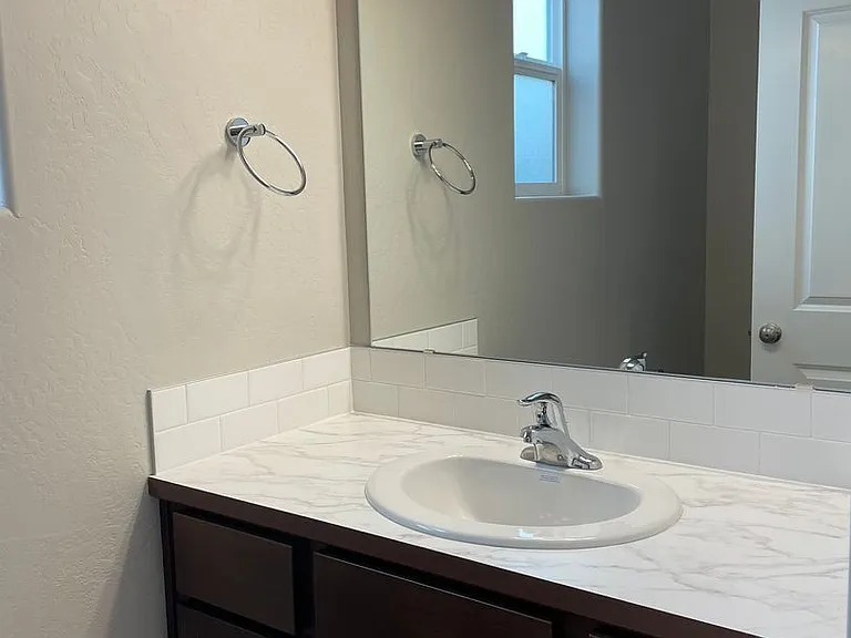 1131 Rutherford Dr — Photo 13
