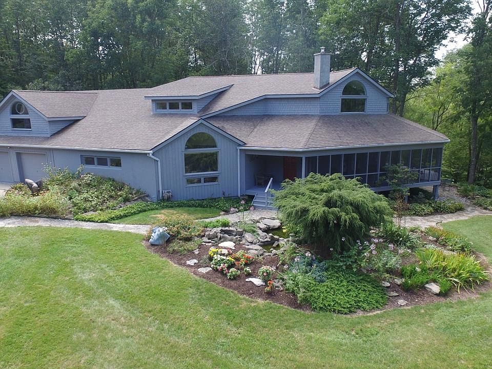 1st image of 420 Adams Ln