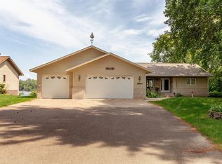 1123 Lakeview Ln N, Brainerd, MN 56401