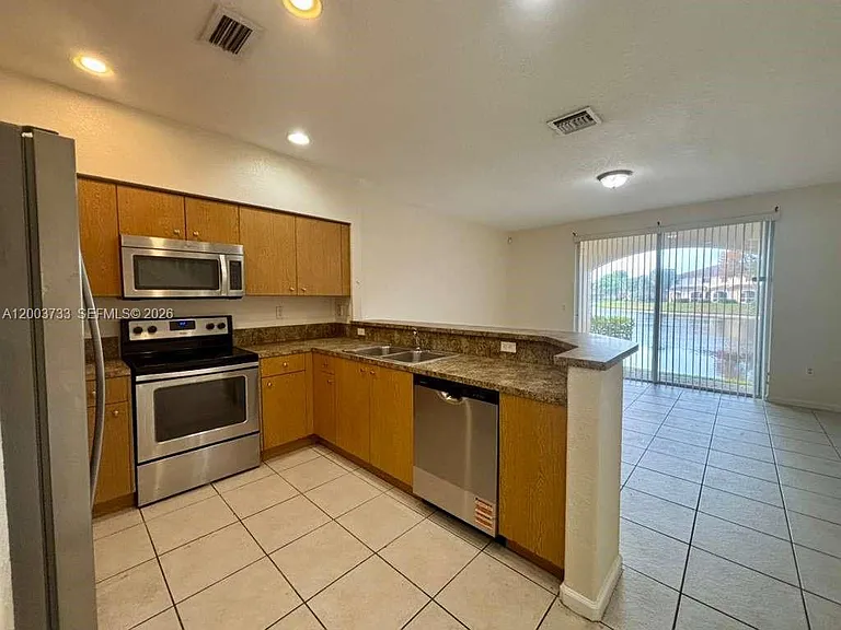 8375 SW 29th St #102 — Photo 5