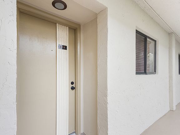 5th image of 8075 SW 107th Ave #3316