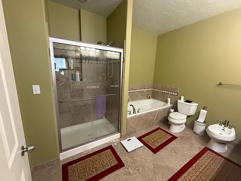 2307 S Best Rd — Photo 11