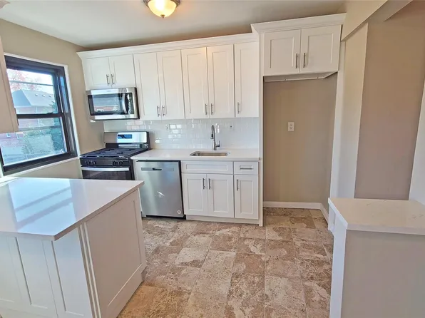 82-24 155 Avenue #87, Howard Beach, NY 11414