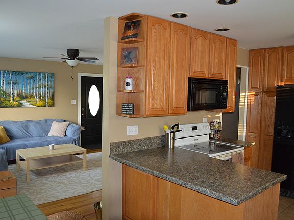 3rd image of 806 E Galena Dr