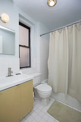 Rented by NextStopNY | media 8