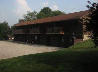 1304-1308 Steese Rd, Uniontown, OH 44685