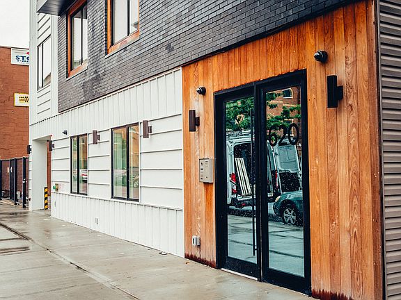 4th image of 620 Parkside Ave #5N