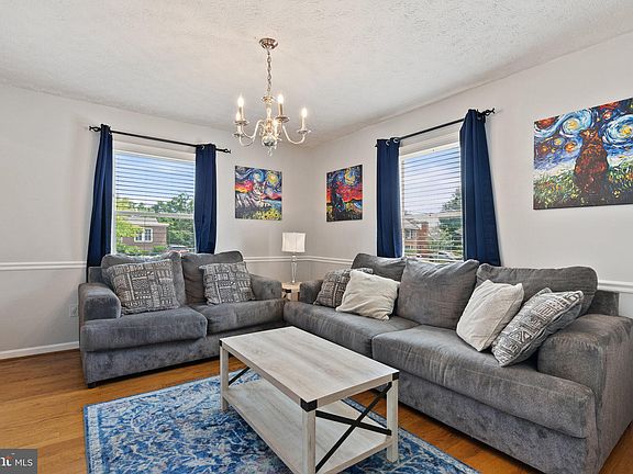 4th image of 317 Sheridan Ave