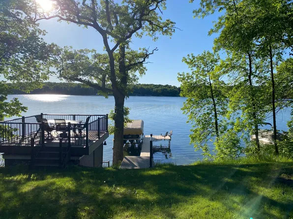 17753 Rice Lake Rd, Eden Valley, MN 55329