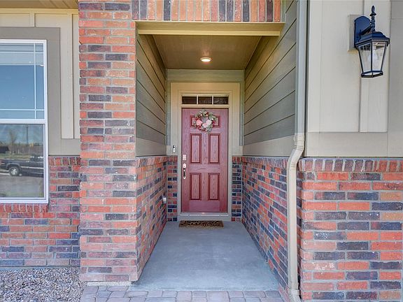 3rd image of 15644 Syracuse Way