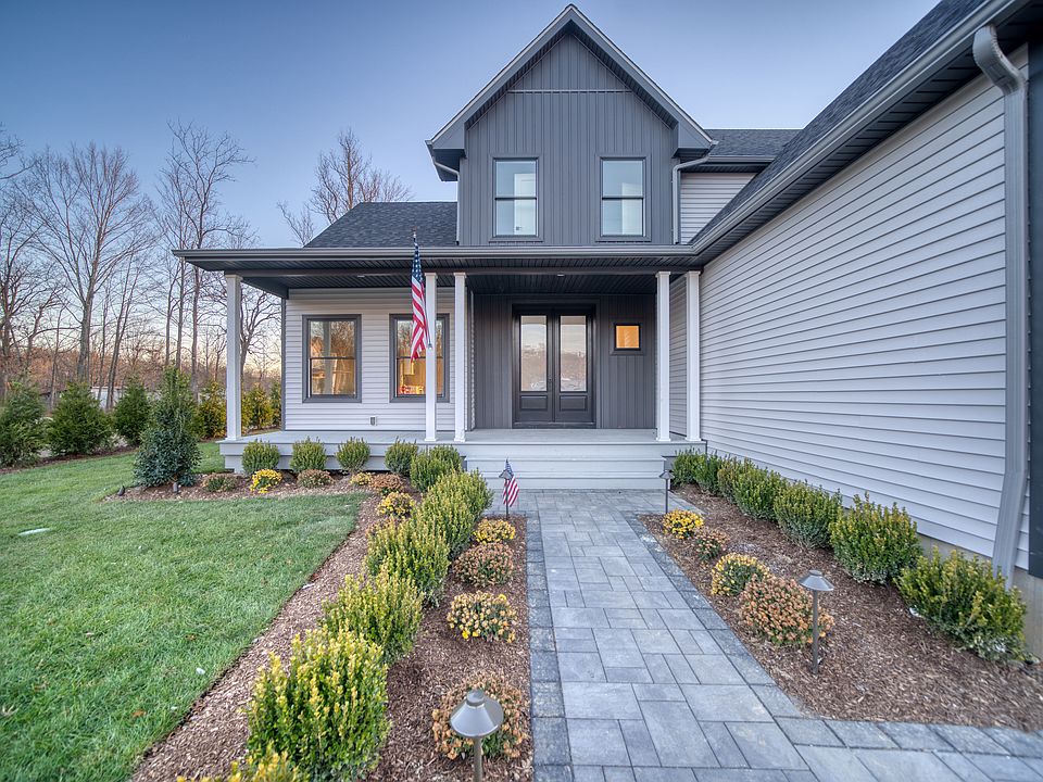 1st image of 35 Wildwood Dr
