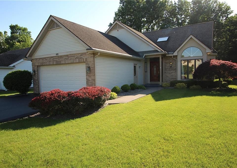 1st image of 46 Flower Valley Cir