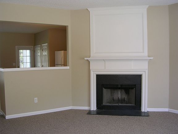 4th image of 2729 Parkway Trl #2729