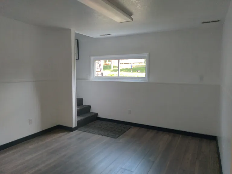 621 Monterey Way #B — Photo 6