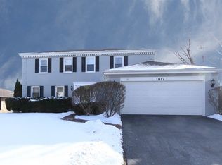 1817 Buckingham Rd, Mundelein, IL 60060