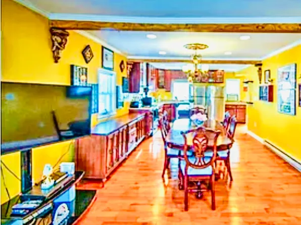 9606 1st View St APT 3, Norfolk, VA 23503