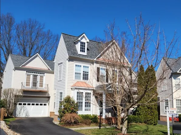 21858 Windover Dr, Ashburn, VA 20148