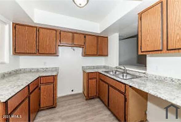 2 bed, 980 sqft, $1,975 — Photo 4