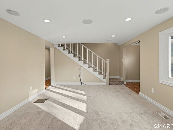 4th image of 142 N Taylor Ave