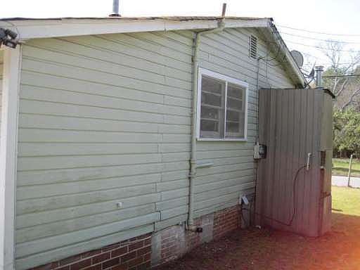 5th image of 2721 Flewellyn Dr