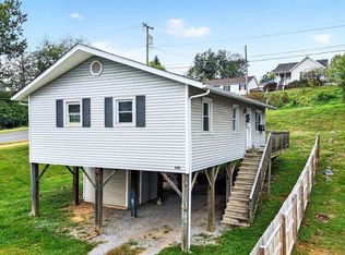 848 Fairfax Ave, Waynesboro, VA 22980
