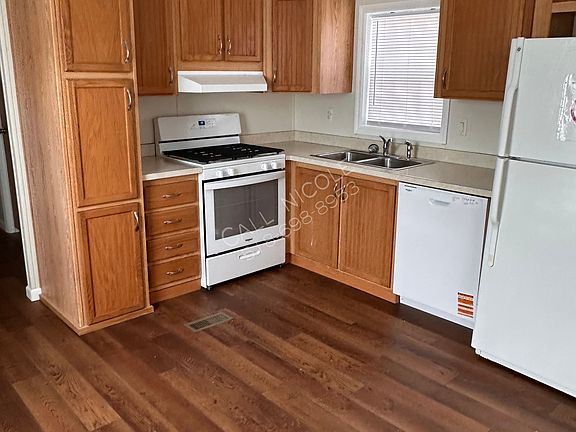 2nd image of 5 Jacob Dr