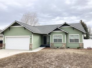 549 N Saginaw Ave, Hines, OR 97738