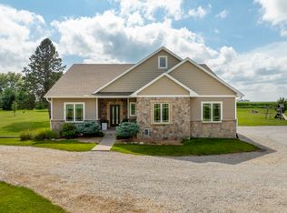 5025 W Griffith Rd, Hudson, IA 50643
