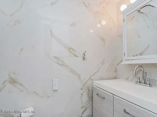 86 Tioga Street image 11 of 26