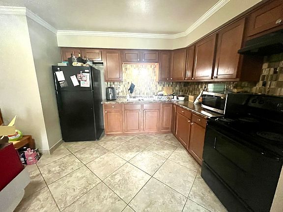 2nd image of N113W15511 Francese Dr APT 7