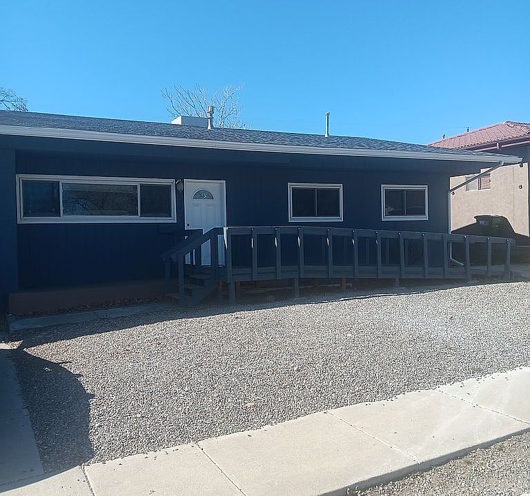 1st image of 1503 N Carlton Ave
