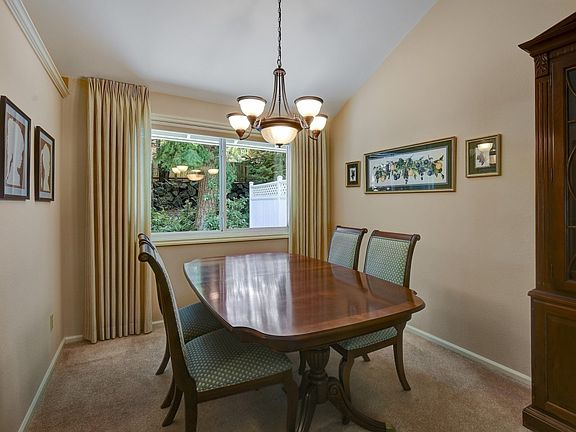 5th image of 20907 Woodlake Dr