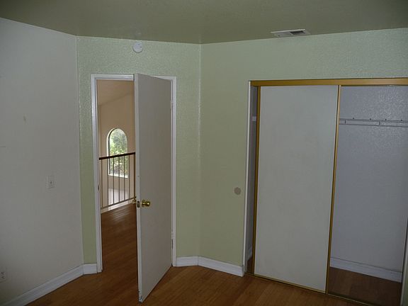 5th image of 1515 Sycamore Ln