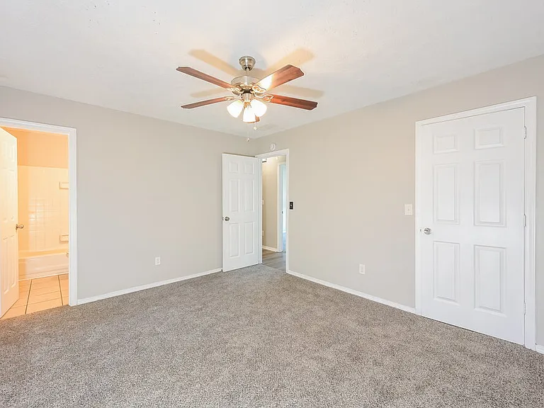 2068 Lown Farm Ln — Photo 11