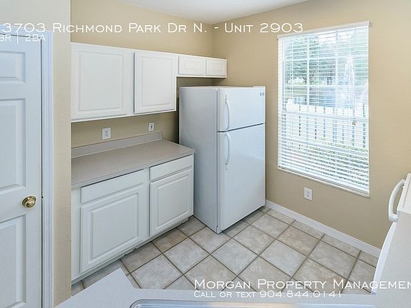 5th image of 13703 Richmond Park Dr N #N