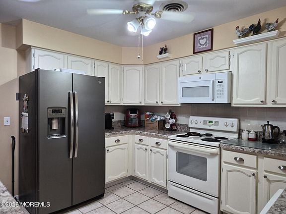 3rd image of 2 Holyoke Court #62