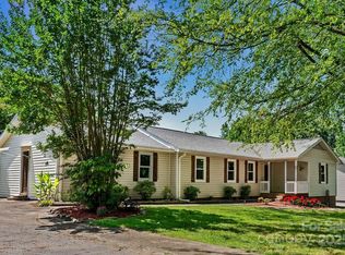 125 Robin Ct, Spartanburg, SC 29303
