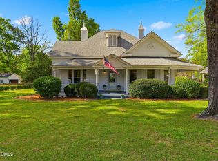 208 W Gannon Ave, Zebulon, NC 27597