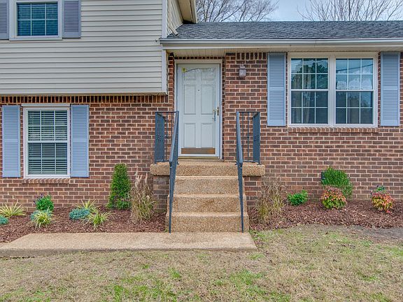 2nd image of 237 Clearlake Dr W