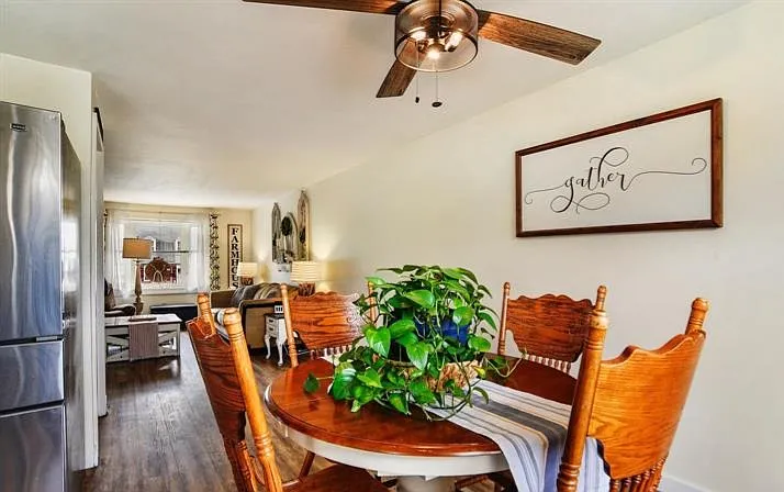 3 bed, 1386 sqft, $2,399 — Photo 4