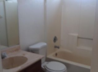 16280 Quantico Rd APT A, Apple Valley, CA 92307