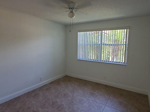 5th image of 8721 Wiles Rd APT 302