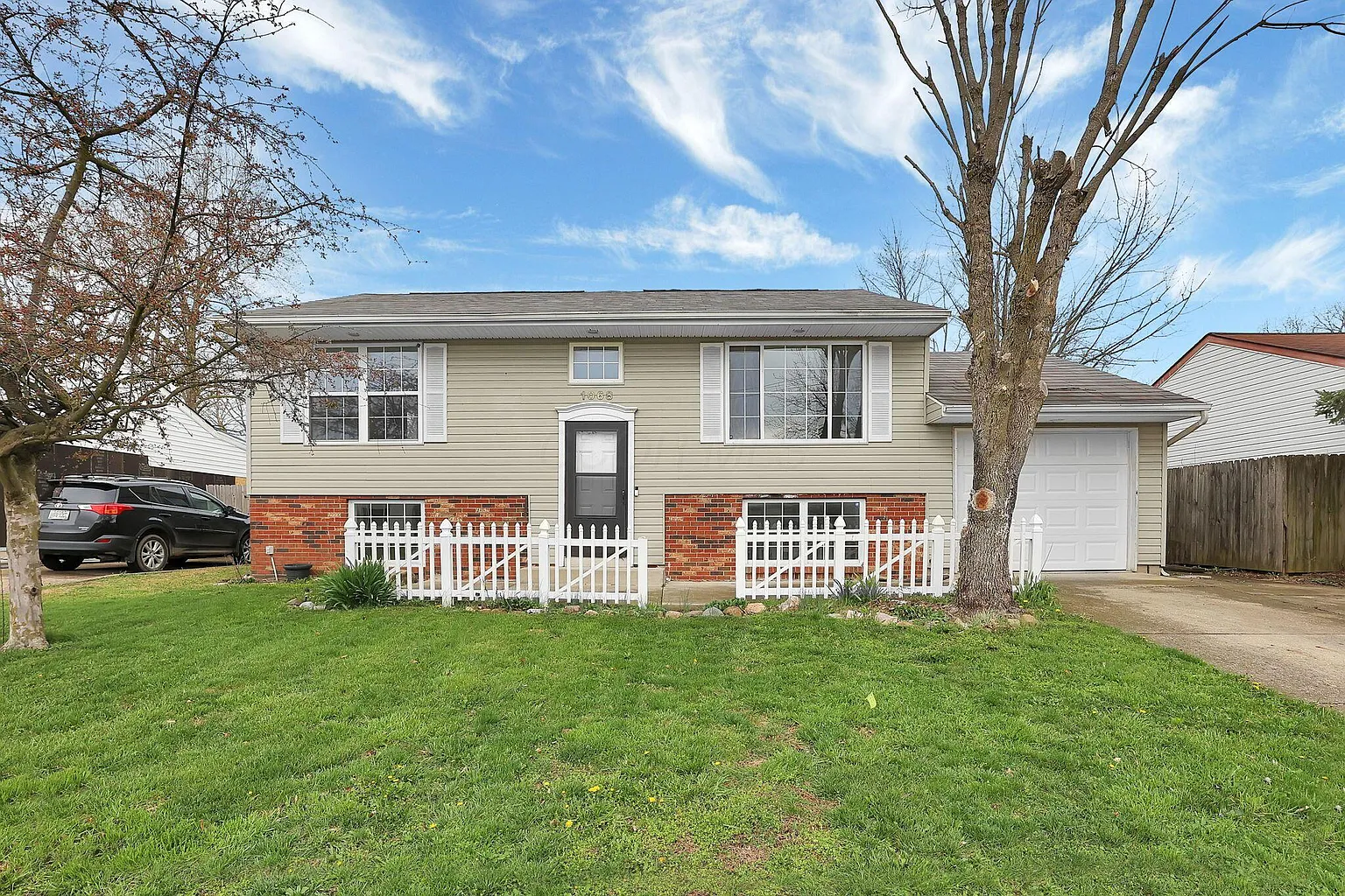 1068 Tobi Dr photo 1