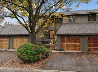 9036 Neill Lake Rd #A, Eden Prairie, MN 55347
