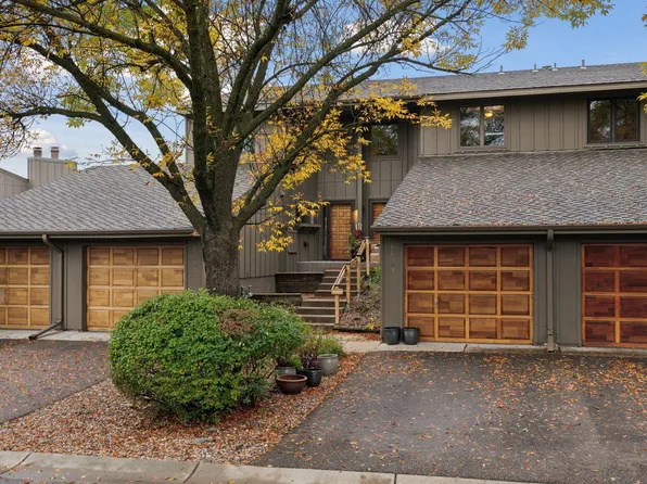 9036 Neill Lake Rd #A, Eden Prairie, MN 55347