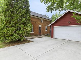 411 2nd Ave E, Shakopee, MN 55379