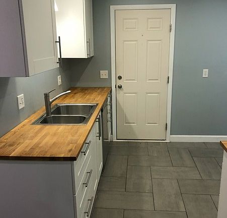 4th image of 815 Byron Ave