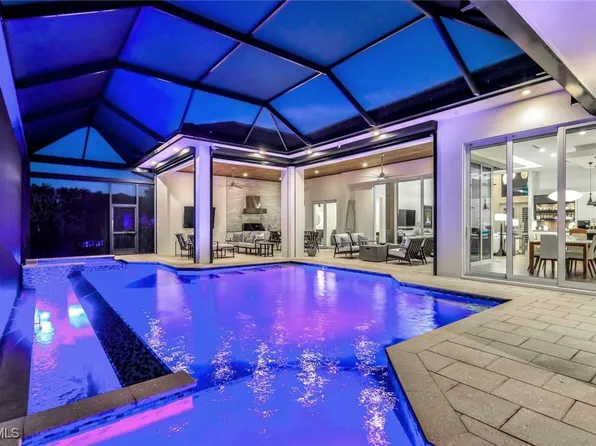 428 SW 39th Ave, Cape Coral, FL 33991