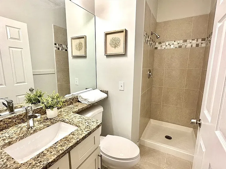 47 Bradford Commons Ln #47 — Photo 11