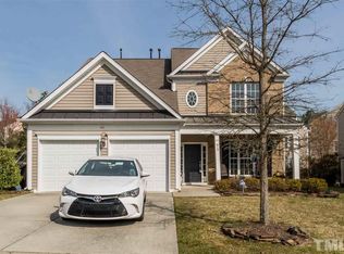 913 Delaronde Ln, Morrisville, NC 27560